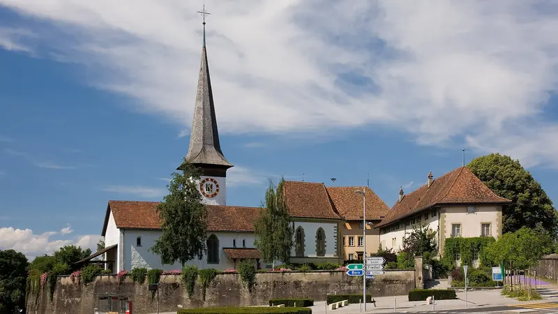 Gärtner Bern und Umgebung: Schloss Köniz mit Garten und Mauern